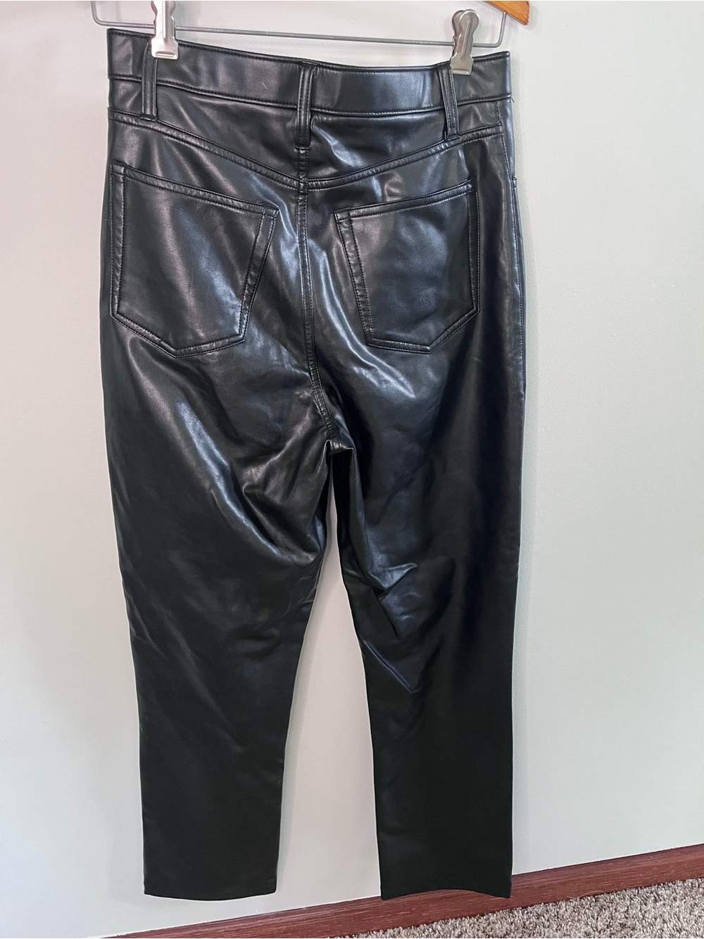 Abercrombie & Fitch The 90s Straight Ultra High Rise Vegan Leather Pants Black 6 - Picture 3 of 6
